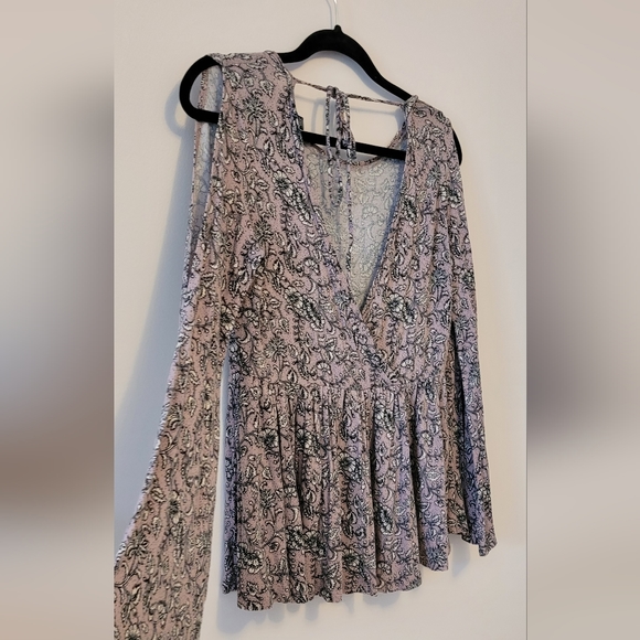 American Eagle Soft&Sexy Paisley Top - Picture 6 of 6